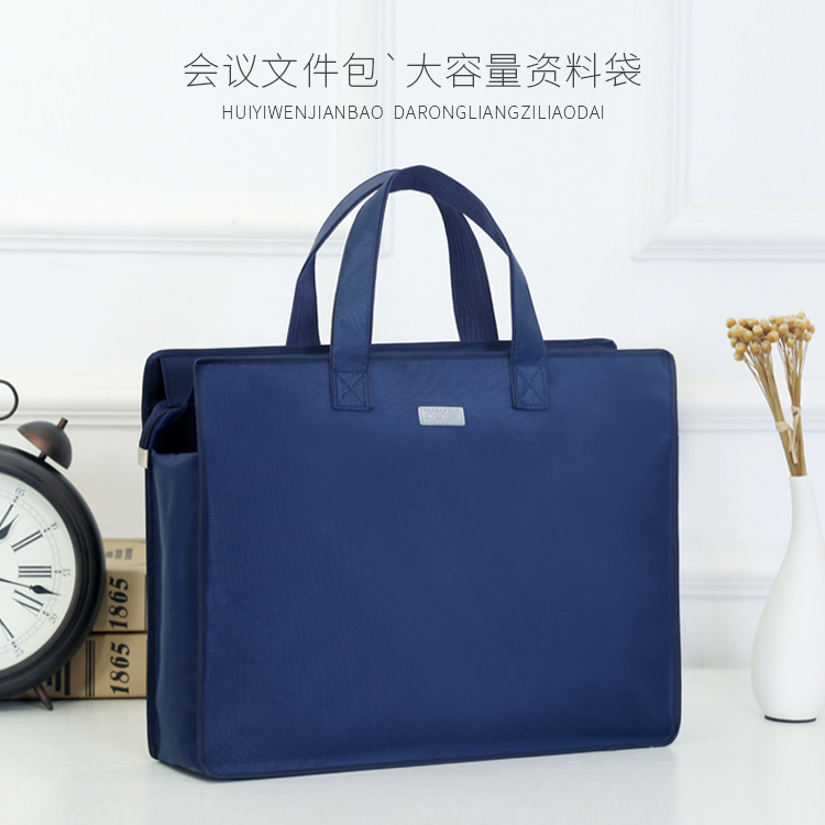 Toàn bộ và bao gồm các gói giấy cho doanh nghiệp thương mại ở Oxford cho các bộ cụ buổi họp để bán tại nhà máy