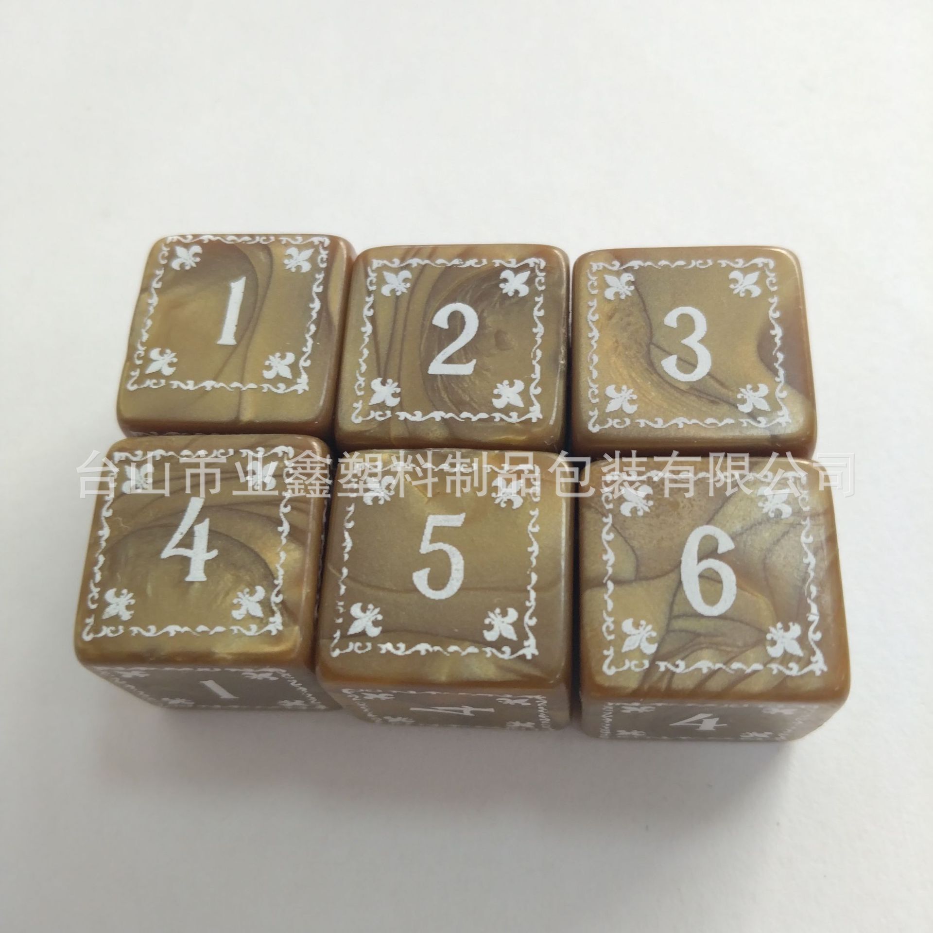 Nguồn cung cấp cho Akry-Face-Dice Sulped Dice Sulptual ition.