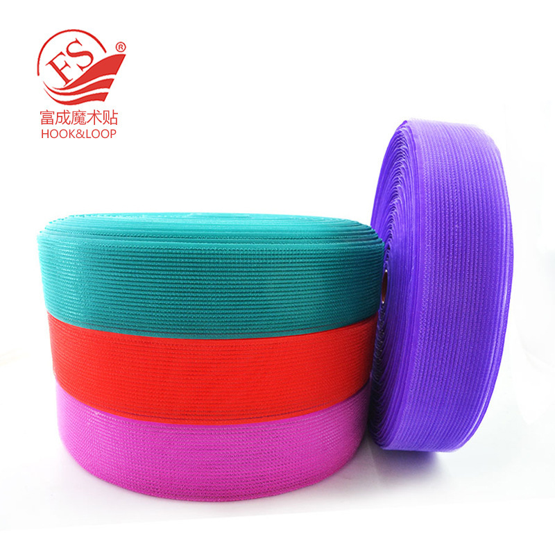 The factory directly sells hairline Liu Haitai 6cm with curly hairline tape and nylon colored hairline with magic stickers.