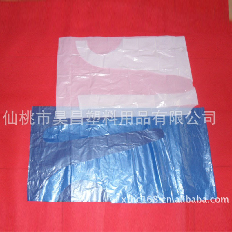 A plastic apron, one-time LDPE apron.