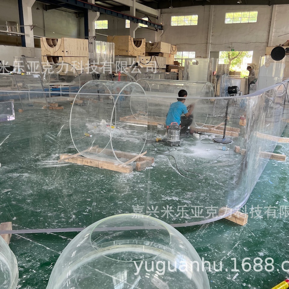 Trang trại sẽ làm một cái bẫy hình cung.