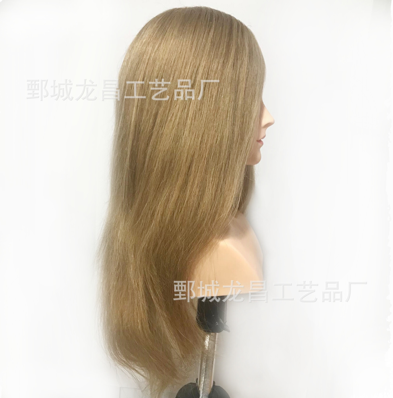 22 inches full of 220 grams of brown and yellow (#27 color) with shoulder-head model sold at the factory.