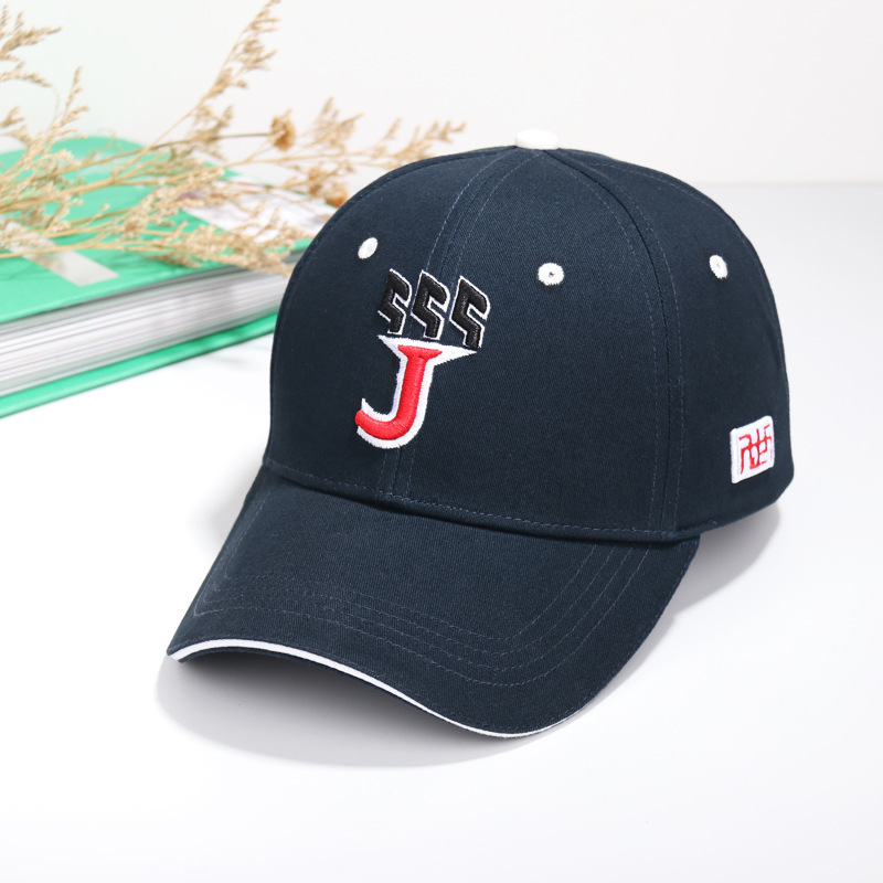 The world's Korean embroidered duck caps are in the fashion of the summer's Korean pure cotton-air sunproof baseball cap.