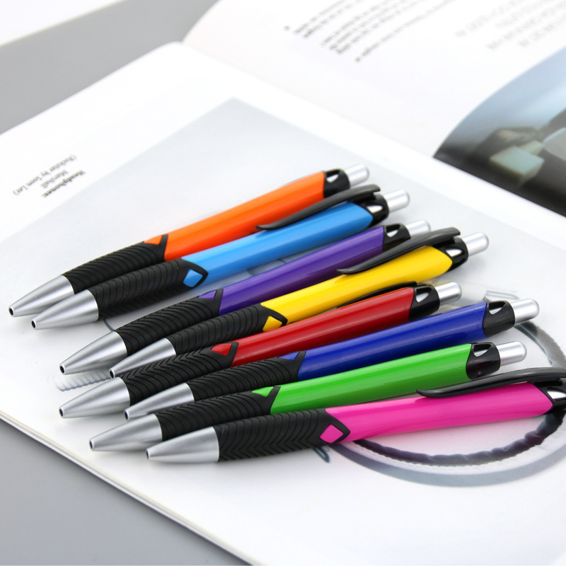 The manufacturer's creative leather piping pen and plastic pens can be printed in Logo by starting with a low-priced starter.