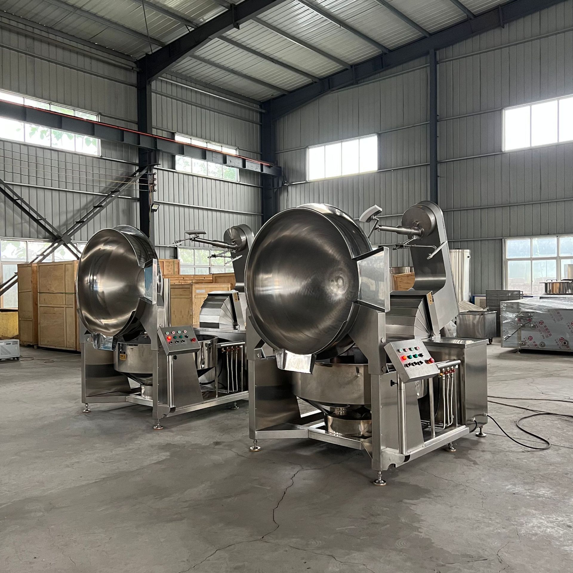 Hàng nóng của nhà sản xuất đề nghị một nhà sản xuất bảo hiểm ngày tháng thương mại với một hành tinh nóng bằng hơi nước tự động.