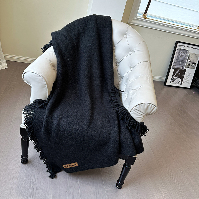New Nordic Blood Snreadt Office - điều hòa không khí chăn vào buổi trưa, chăn len và ghế sofa.