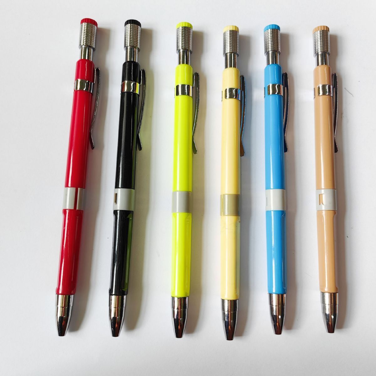 More than 2.0 mm coloured students press automatic pencils to avoid plastic activity.