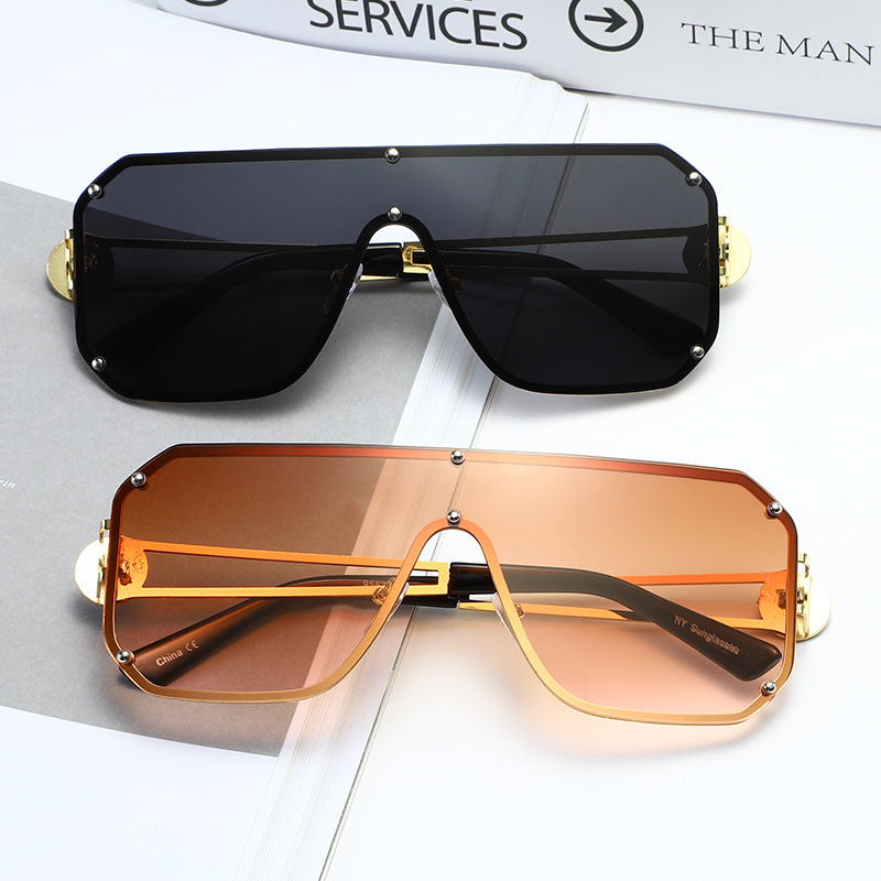 New metal frame sunglasses, fashion frames, black glasses, personalized, small-faced, European-American hair.