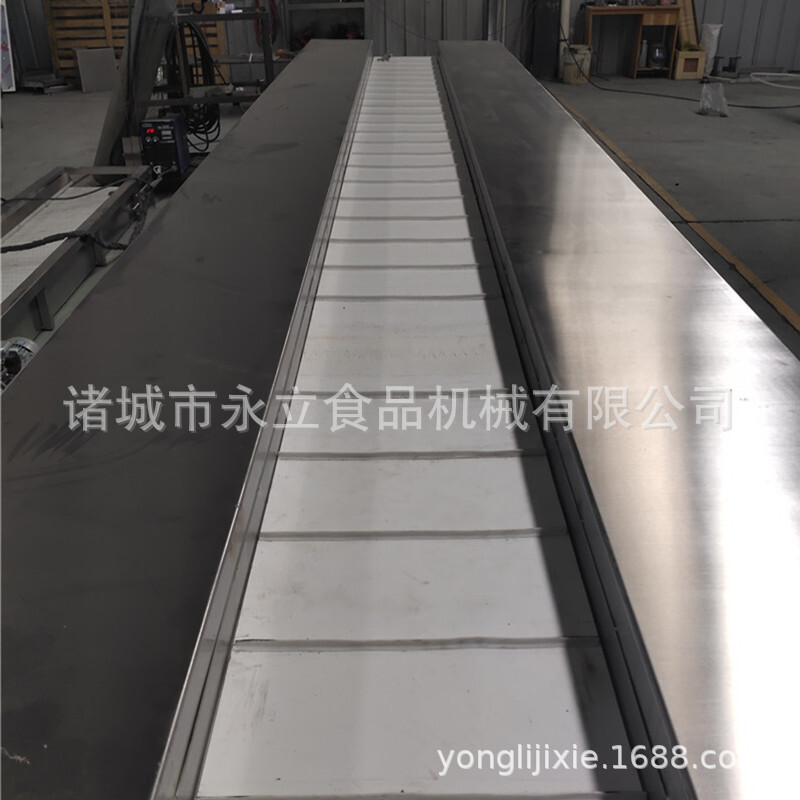 Những con tôm hùm, không có đuôi tôm rỉ sét đến cửa hàng bánh xe tôm tôm, một nhà máy băng tải hai bánh.