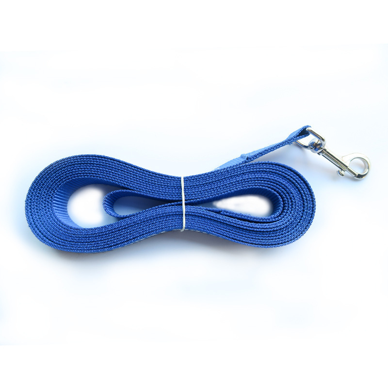 A dog rope fills a handle with a hot pet tow rope, a dog rope woven.