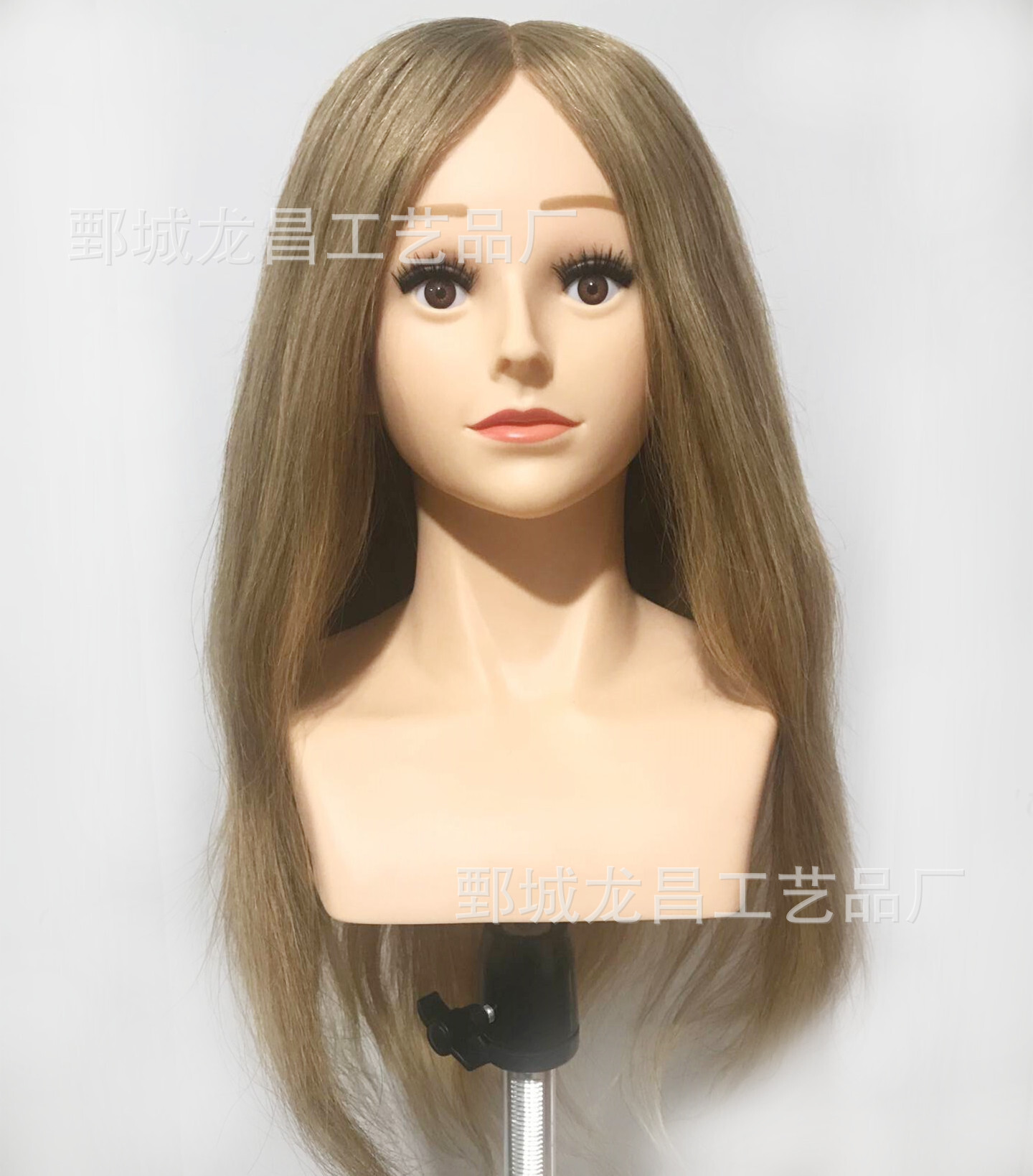 22 inches full of 220 grams of brown and yellow (#27 color) with shoulder-head model sold at the factory.