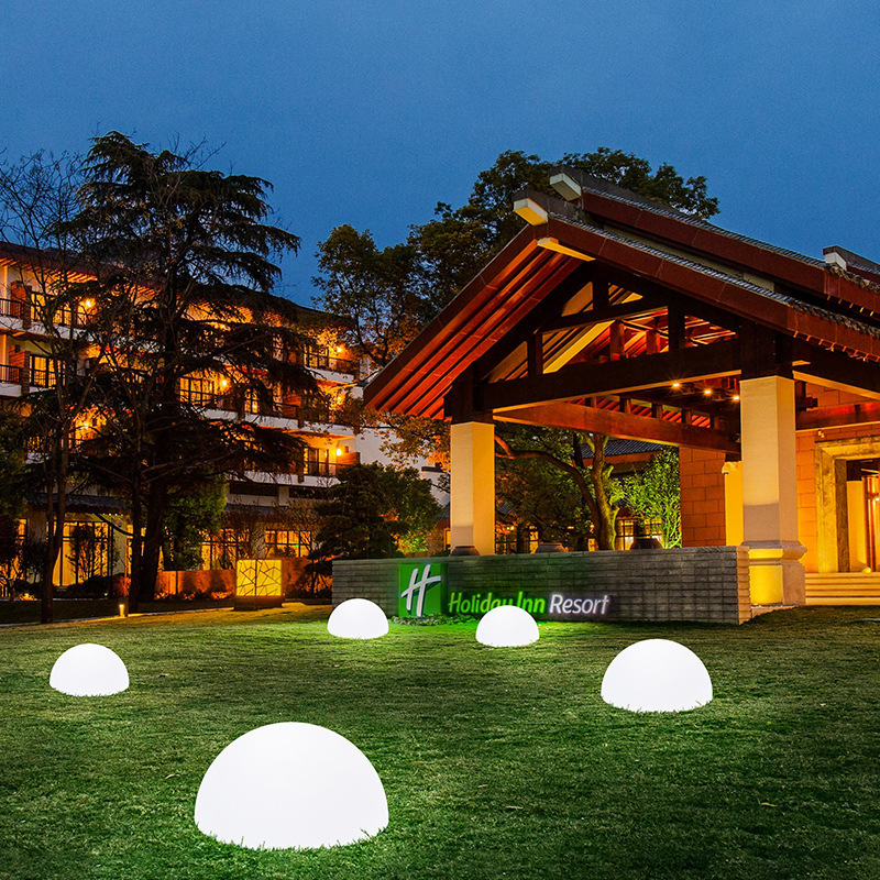 Processing custom-made LED-luminous hemispheric lawn garden lights for solar villas