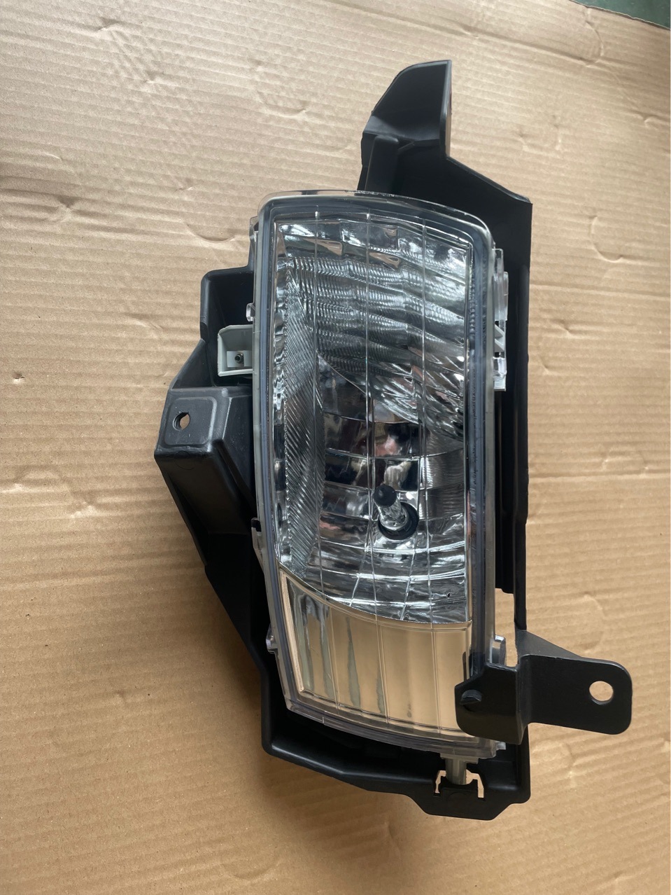 Section 05-08 INNOV-A foreground fog lamps