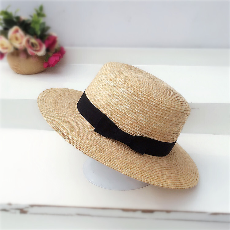 2019 summer broad bartails flatened along the wave of the sunshield-like natural herb hat.