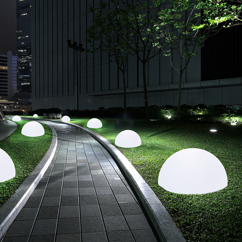 Processing custom-made LED-luminous hemispheric lawn garden lights for solar villas