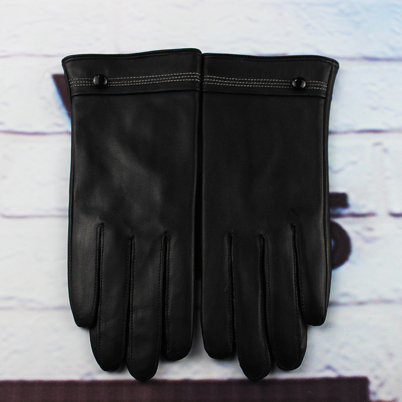 Whole-time gloves for the women in the autumn winter.