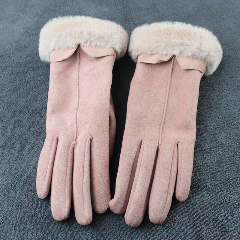 The winter new electric car rides the gloves to keep the cold gloves warm.