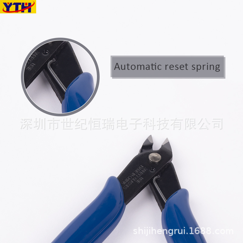 Nail tools to cut the nails, cut the nails, cut the cutters, cut the metal cutters, cut the cutters.