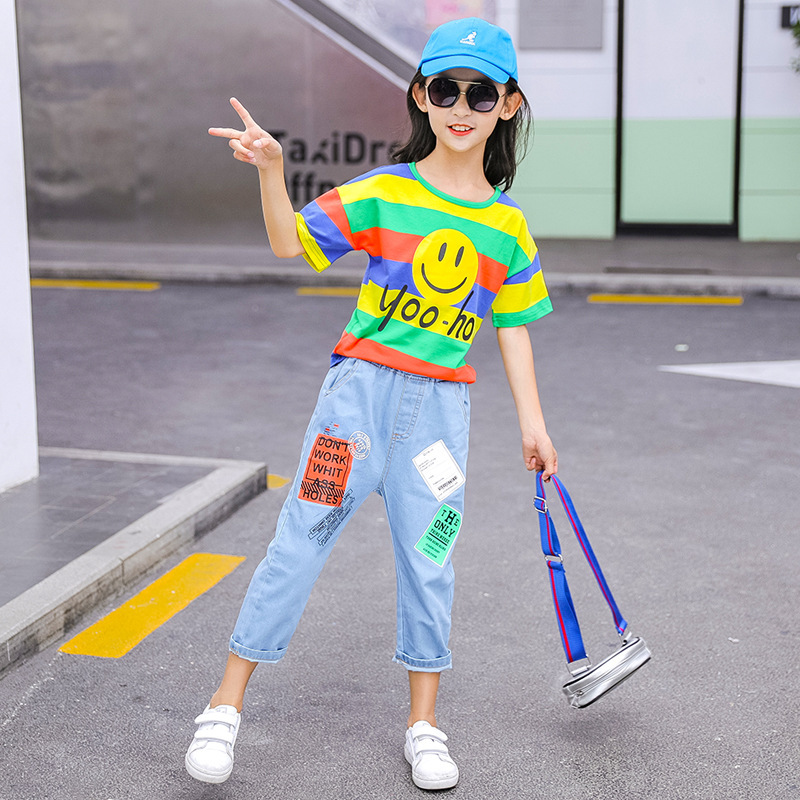 Girl jeans with a new 2023 summer short-sleeve cartoon kit with nine-and-seven pants for the big boy in the round collar.