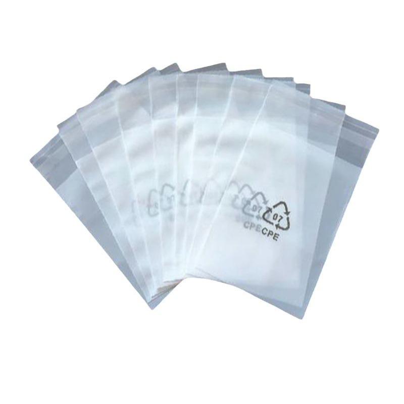 Tự gói đồ bảo quản bằng nhựa với một bộ trang phục keo chống khô đặc.