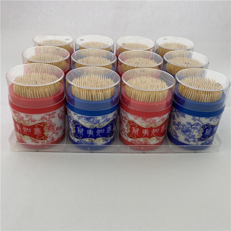 The Chinese toothpicks export high-quality platinum bottles of bamboo toothpicks for direct sale to the two-headed toothpickers.