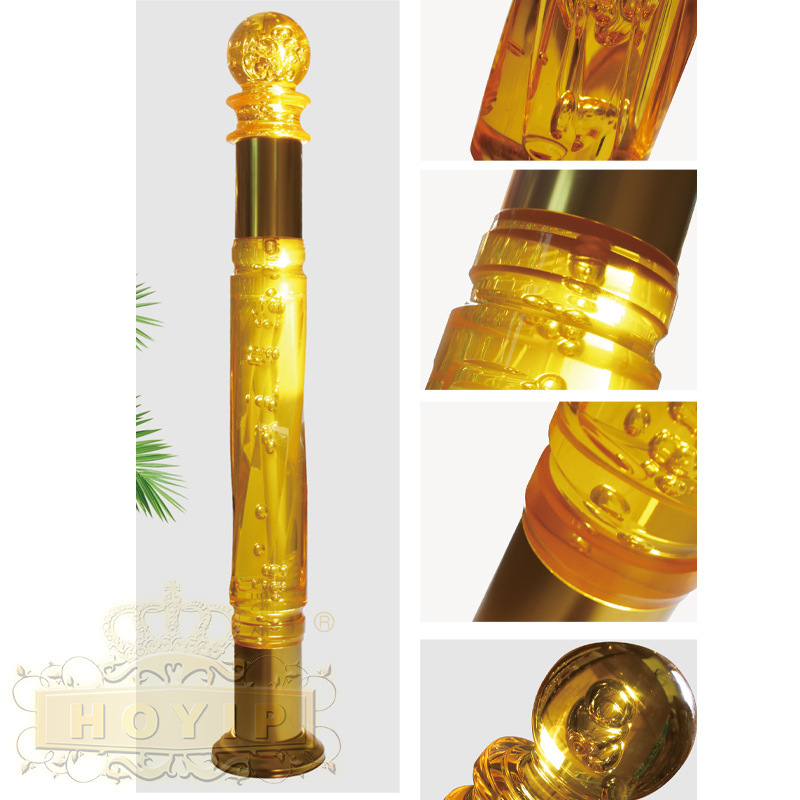 The crystal-stairs pole-lifter, Akley's house outside the house.