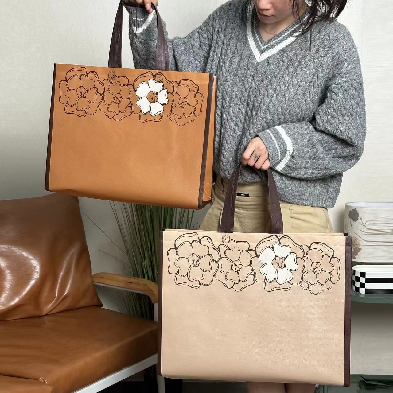 Slurp bag factory, wholesale green handbags thickened, vest bags folded, gift bags told.
