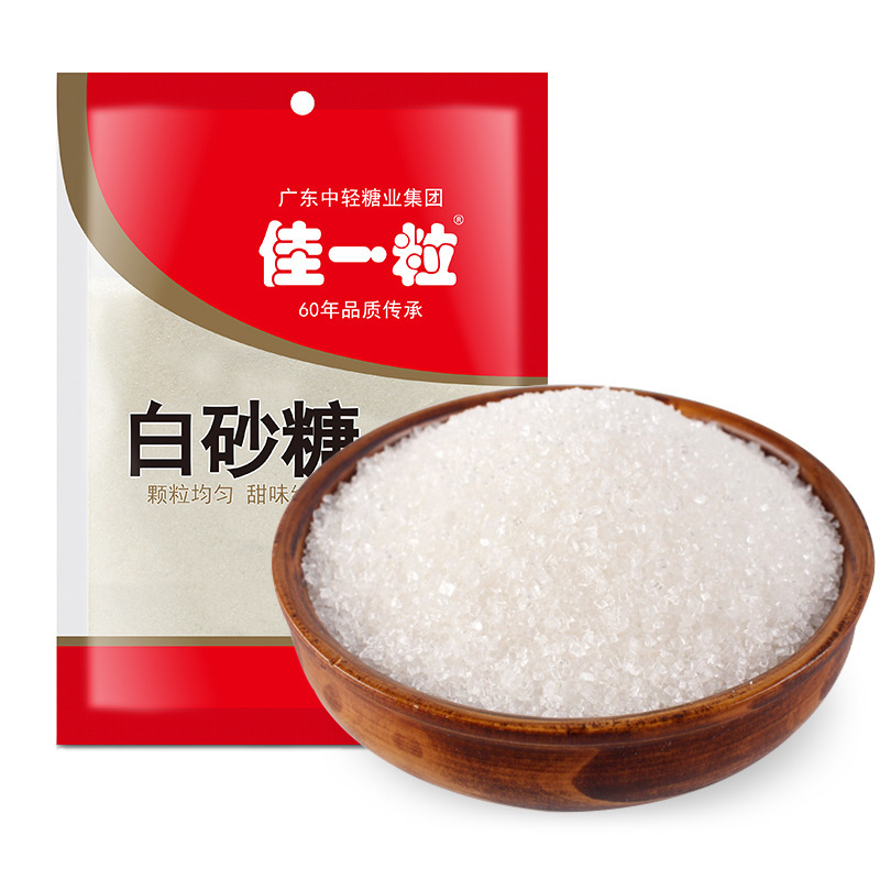 Một nhóm bán đường trắng 454g mua một hộp đường nhỏ cho đường đường.