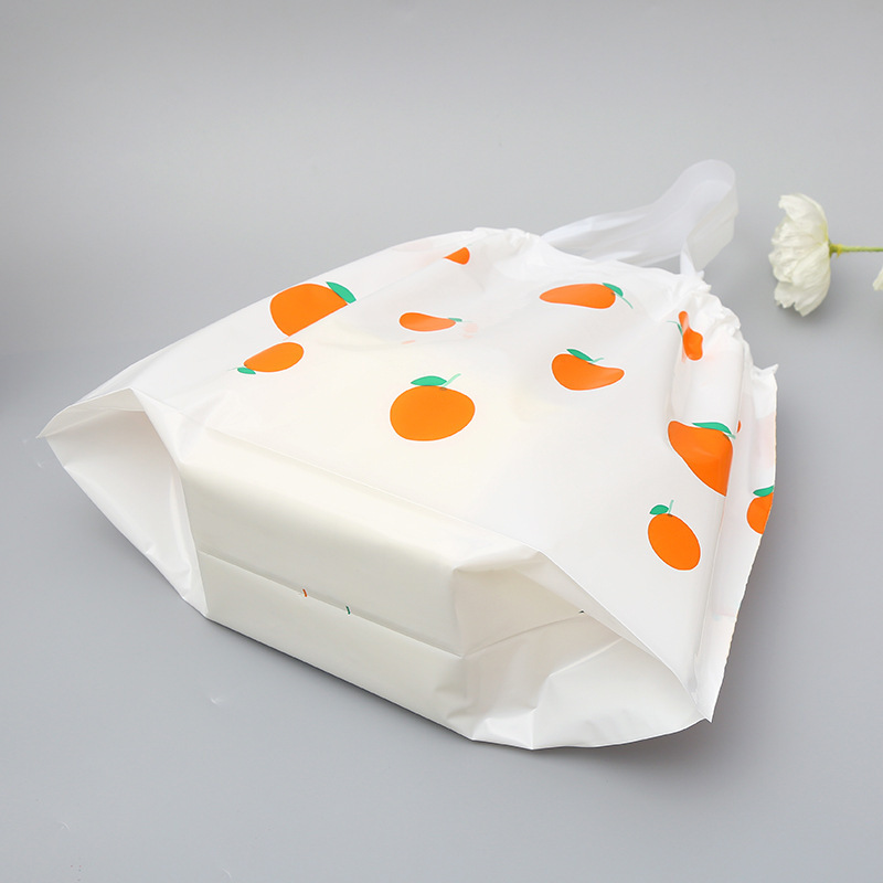 New fruit pattern, please pick up plastic bags, child-dressed cosmetics, and make a wholesale.