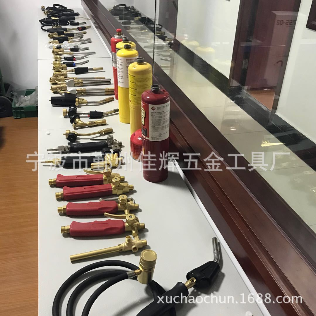 High-temperature portable fire extinguishers, outdoor gas sprayers, blowlights, butane sprayers.