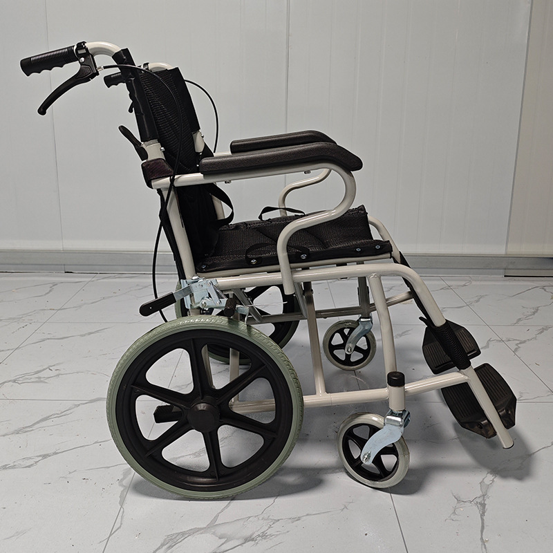 Wholesale ultra-lightly folded carbon steel wheelchairs for persons with disabilities with disabilities can be driven by old-age carts