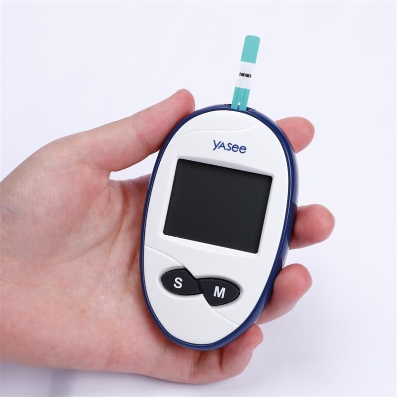 The Yass blood sugar tester used a 100 piece of Yass GM/S-76 test paper for precision measuring blood sugar.