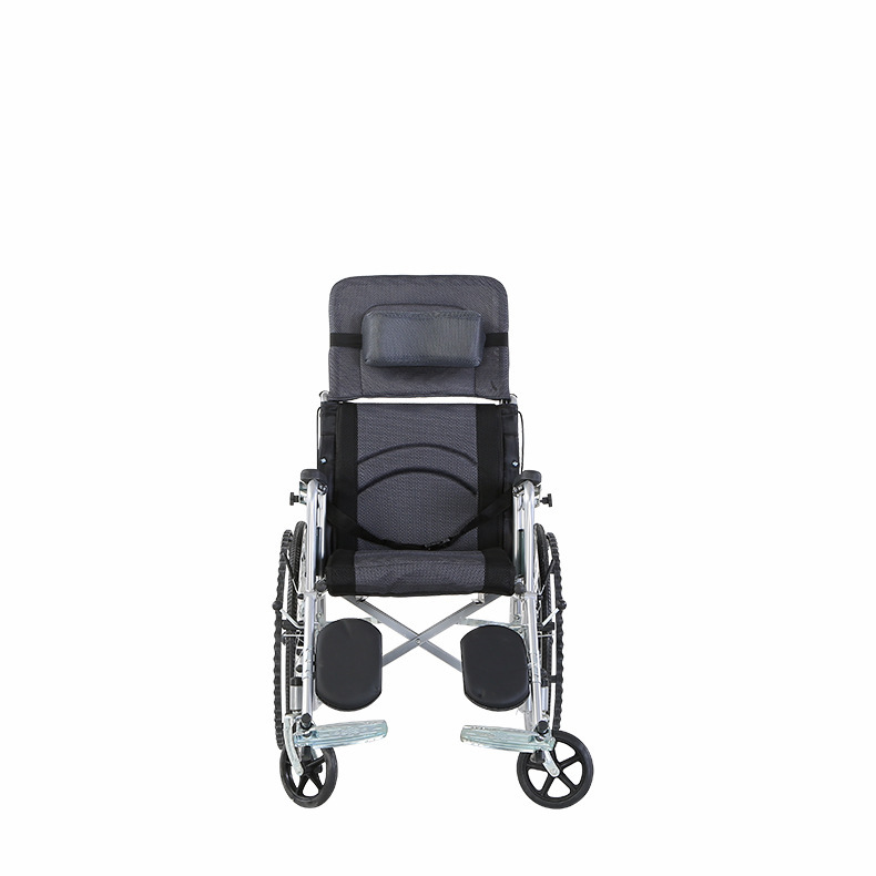 Two-brakes full of folding wheelchairs for older people, light wheelchairs, multifunctional to unload carts for patients.