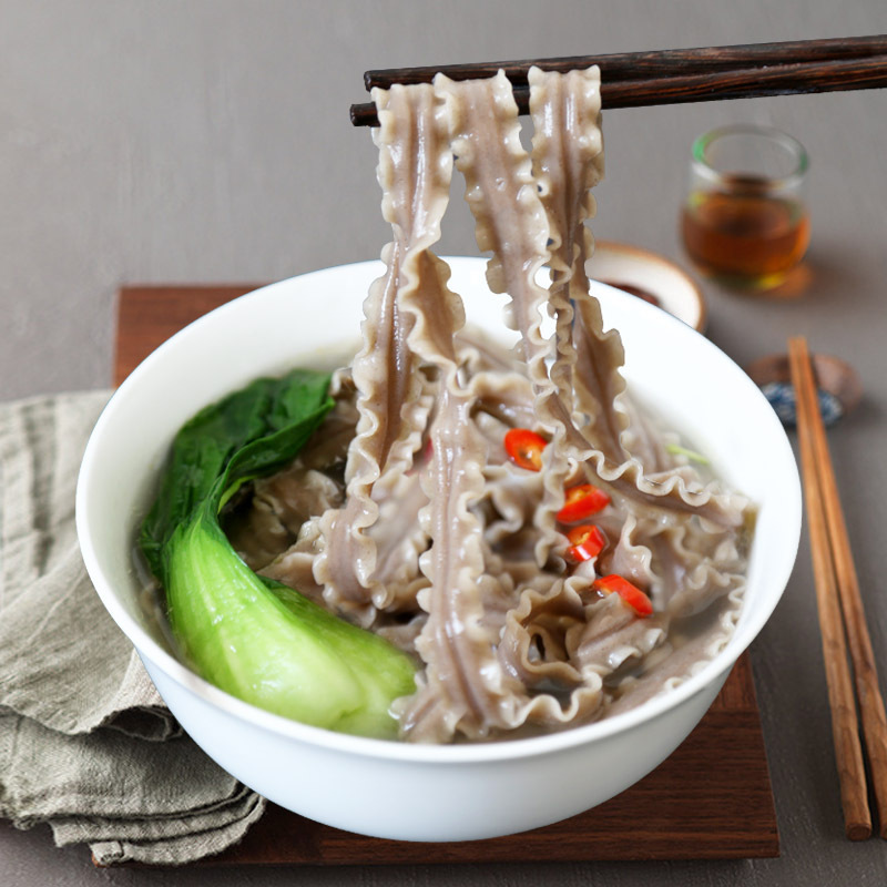Ba lưỡi hái anh đào để cắt nước sốt mạch nha.