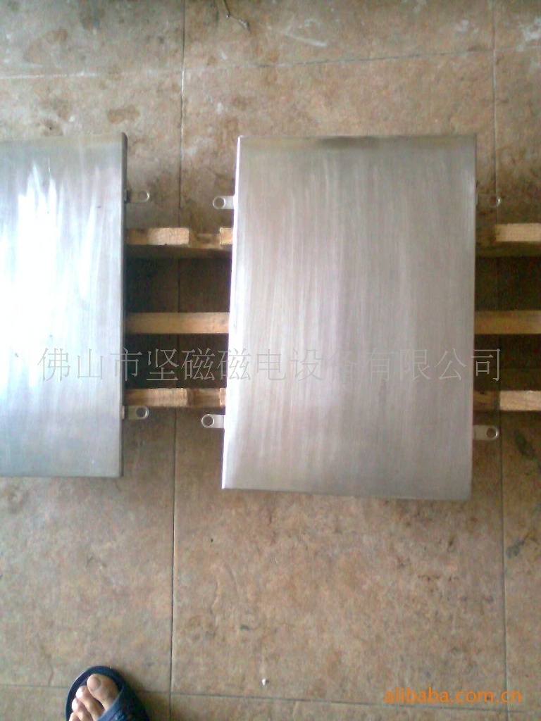 Magnetic strength of Fushan; production of iron-detonator, magnetic rod, magnetic plate, magnetic frame