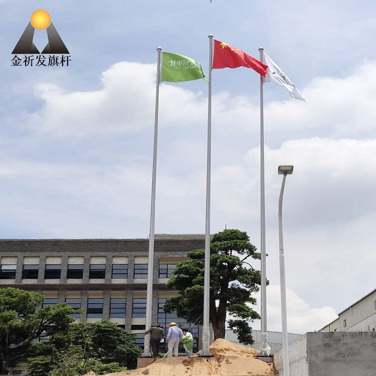 Customizing stainless steel outside flagpole Plaza Hotel with 18-metre cone one-on-one electric lift to flag pole factory.