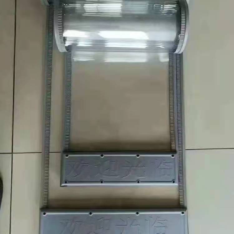 A four-season spot market magnetic magnetic magnetic air-conditioning curtains cut off the pvc wind curtains.