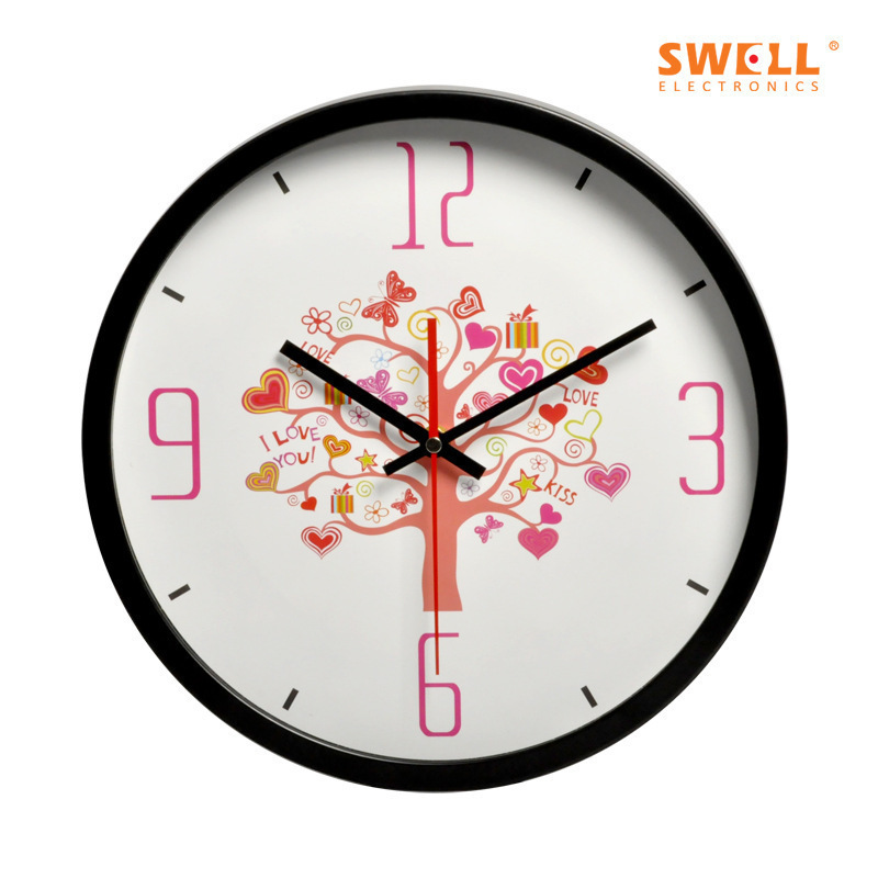 The new 12-inch creative silent clock with wholesale custom is like a wood-grained Zhong's home.