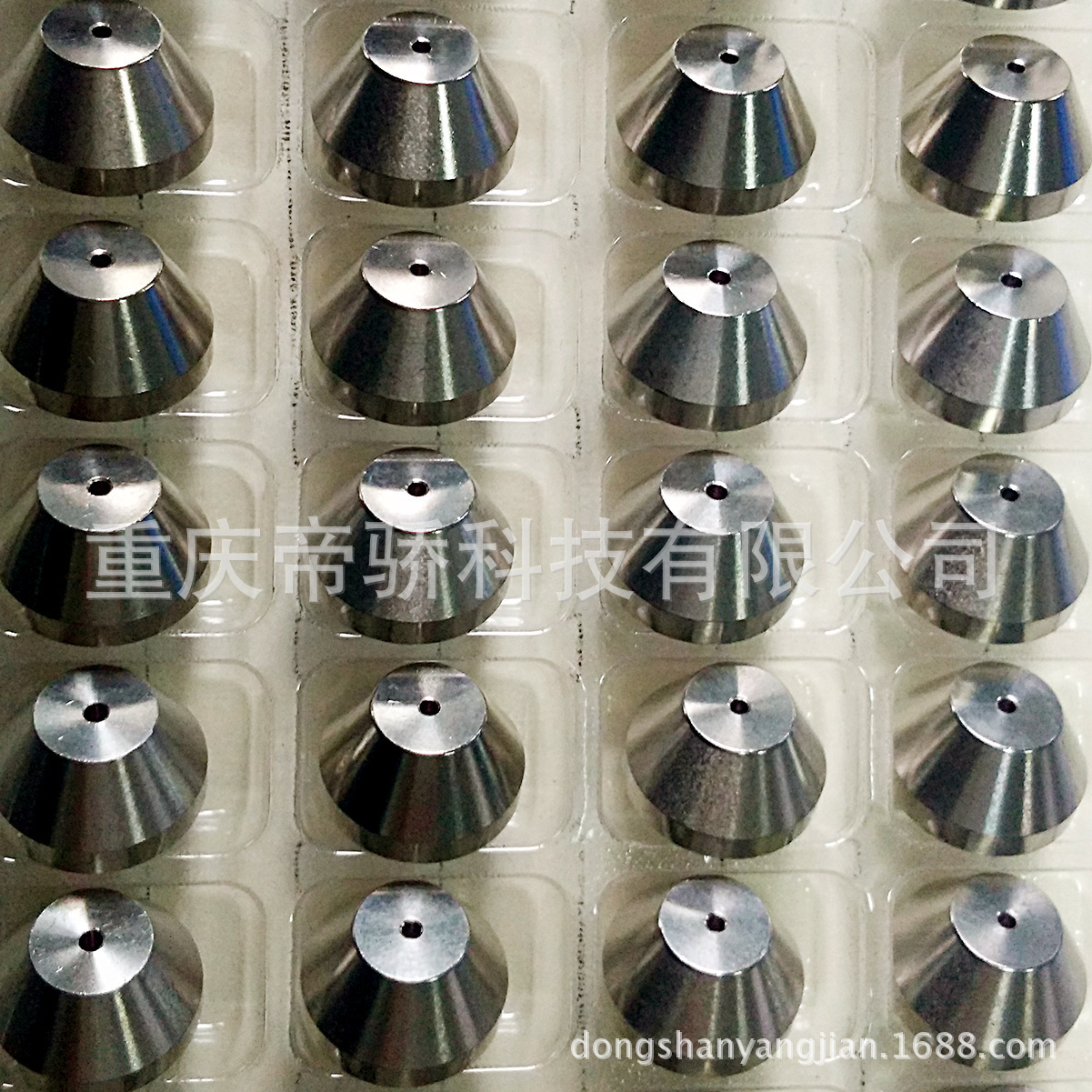 The factory supplies sapphire, sapphire nozzles, high-pressure water cutting nozzles, all kinds of sapphire.