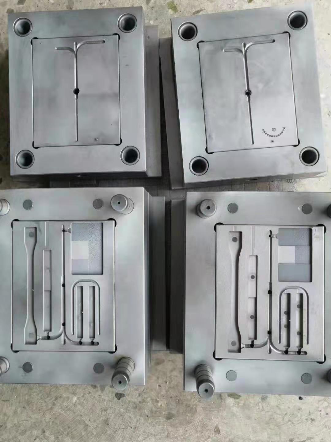 The manufacturer provides a colour test card for a mimic bell bar impact bar