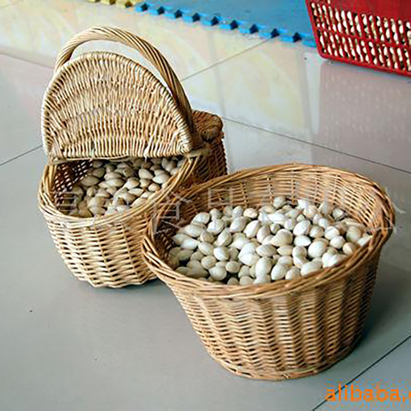 Fresh white almond and silver almond and silver husks without bleaching.