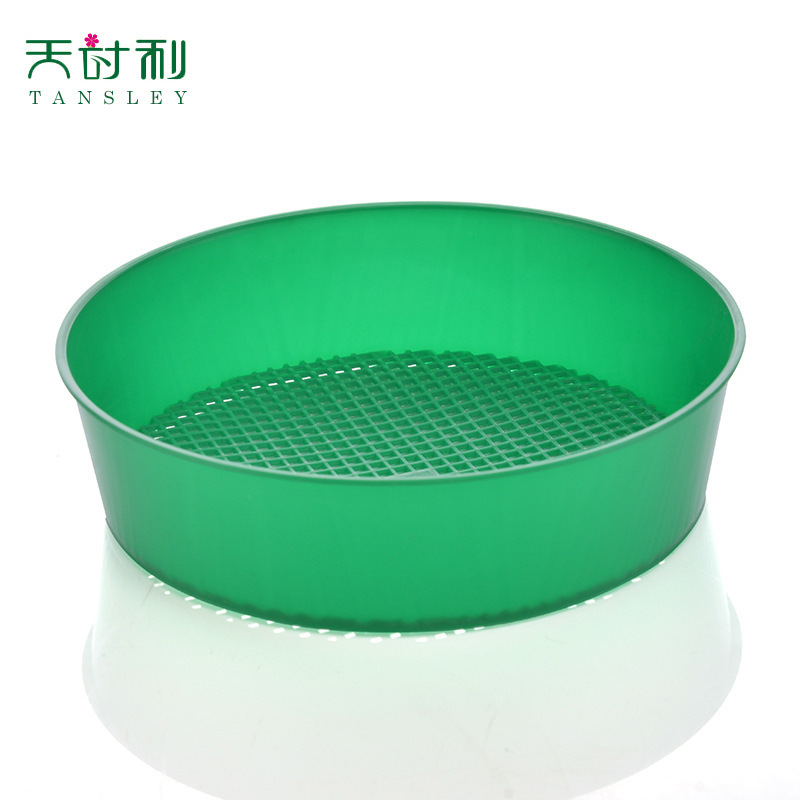 Những kẻ ăn xác sống, những trợ lý xâm nhập, những kẻ ăn xác sống.