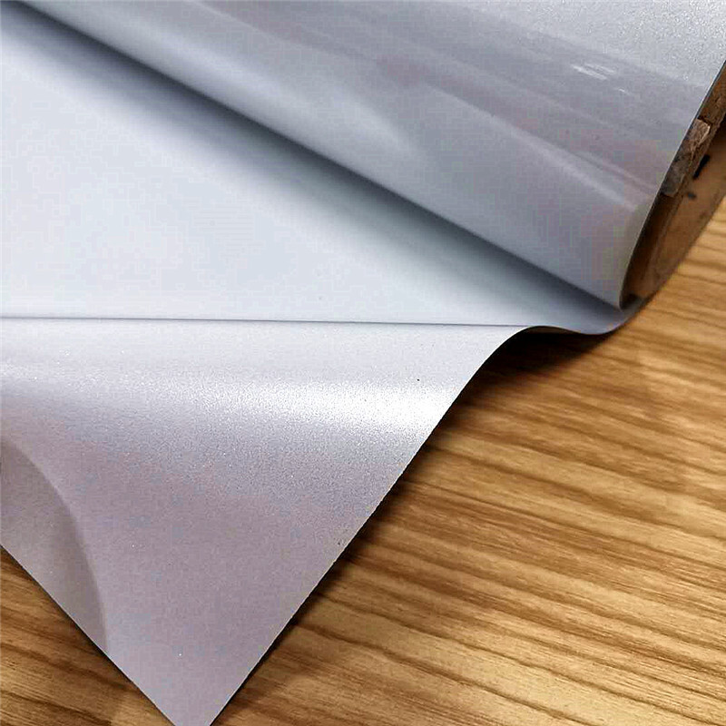 The factory supplies a translucent white bead film, a reflector film, a seven-colored painting film, a silk filament.