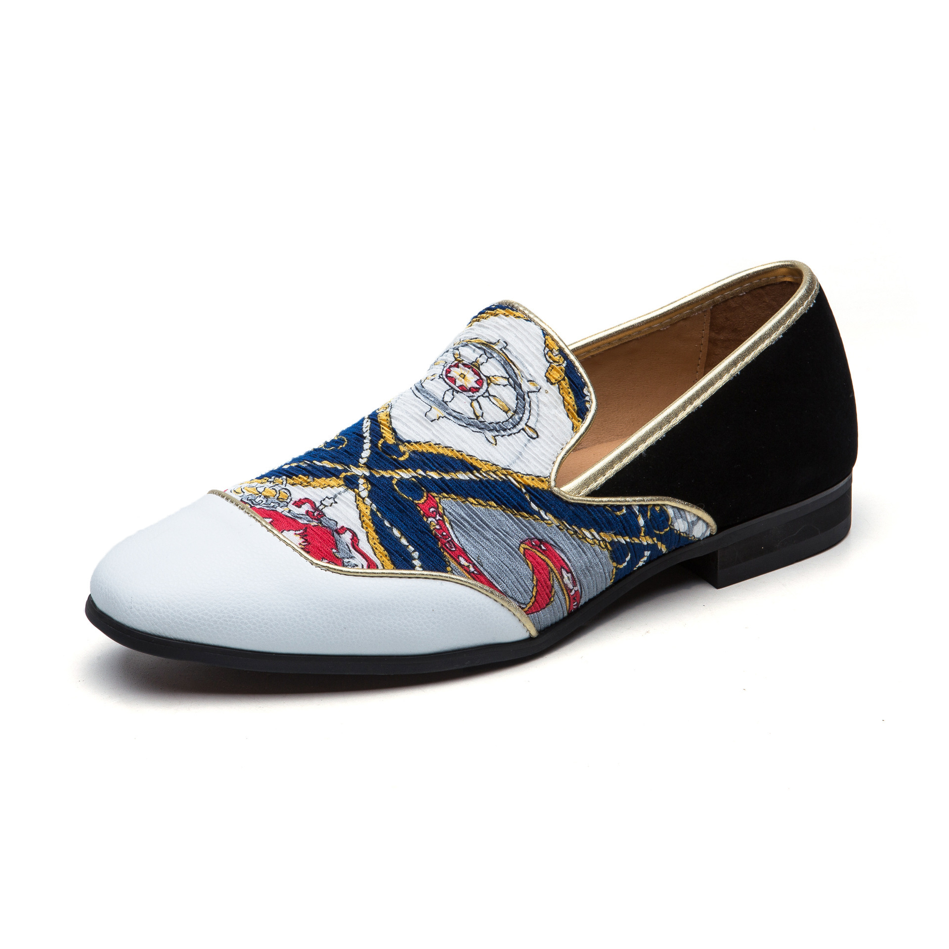 Cross-border large-scale men's leisure shoes, raffle shoes, Korean loafers' shoes, fresh spring shoes.