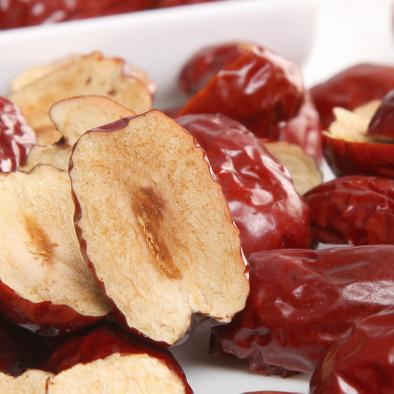 Xinjiang's date-dry red palms, 500 g in bulk, and a box of red dates, 15 kg.