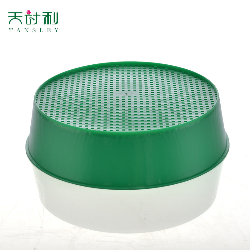 Những kẻ ăn xác sống, những trợ lý xâm nhập, những kẻ ăn xác sống.