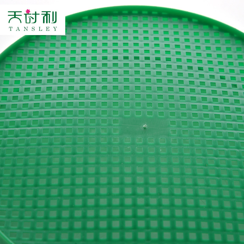 Những kẻ ăn xác sống, những trợ lý xâm nhập, những kẻ ăn xác sống.