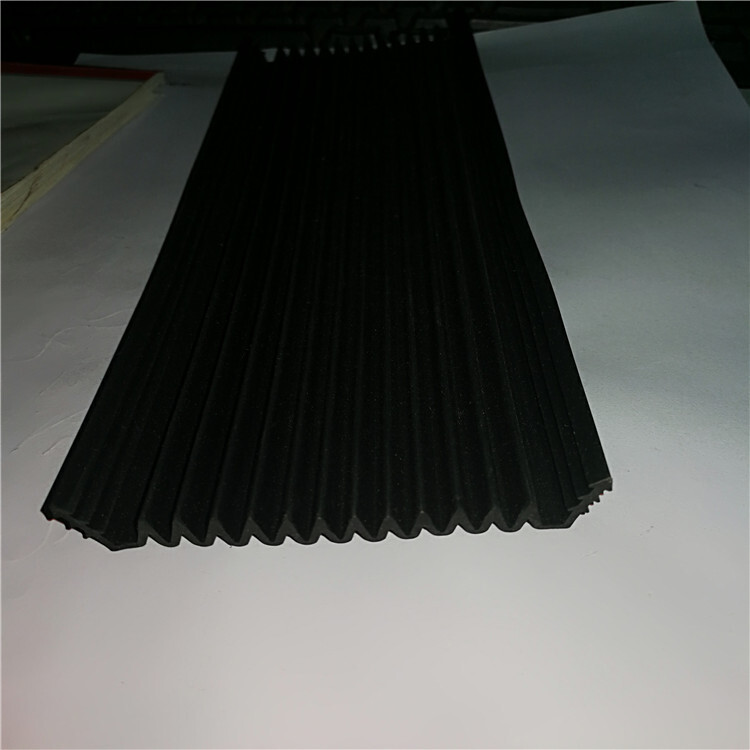 Shrink seals, sews, rubber, black rubber.