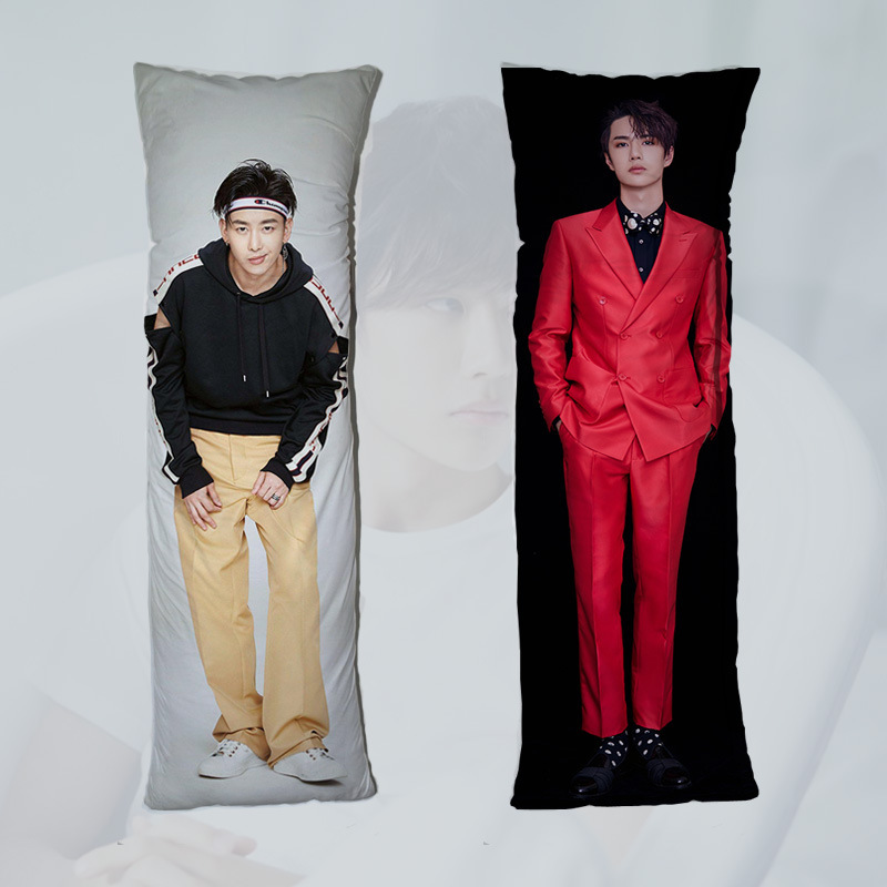 Wang's one-man pillow, making pictures of the surrounding sofa waist and a double pillow.