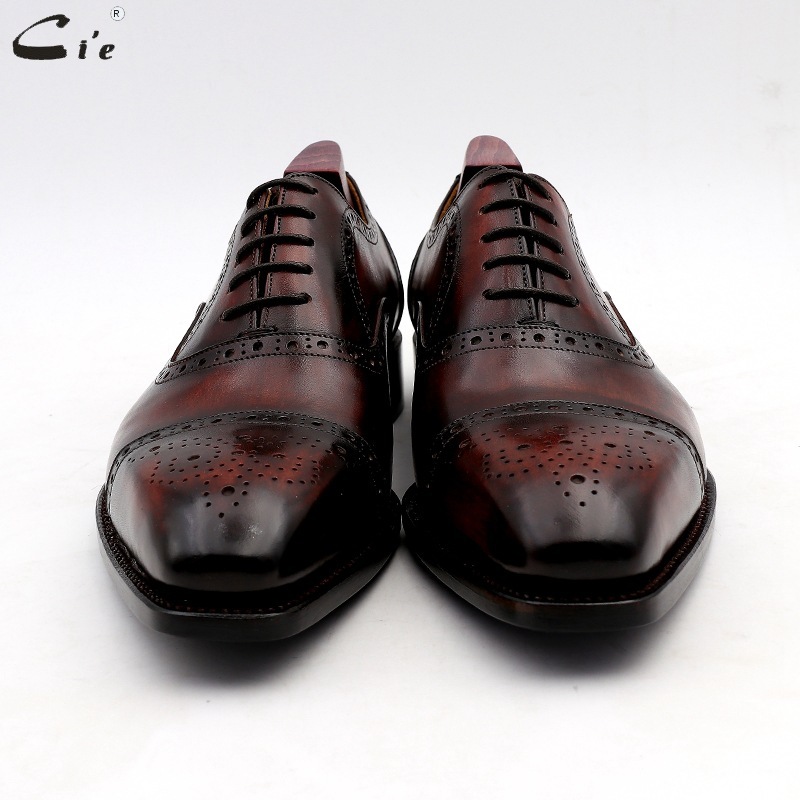 Shanghai Handicraft Shoemaker's straight-to-head cattle-skin business is filling up half of Braddock's wedding shoes.